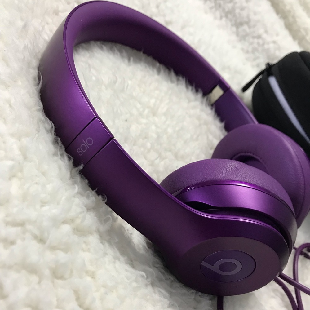 Beats solo headphones